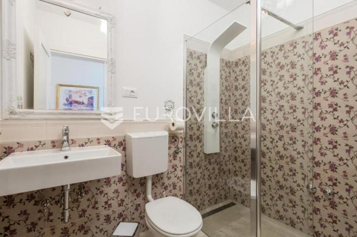 Rijeka, Kantrida, stan 111 m² sa velikom terasom i pogledom na more