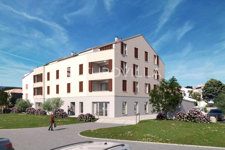 Grad Cres, Centar, trosoban stan s krovnom terasom, NOVOGRADNJA