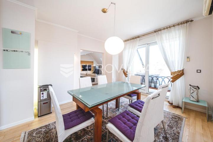 Zagreb, Zelenjak, prekrasan četverosoban dvoetažni stan, 120 m²