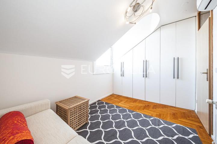 Zagreb, Zelenjak, prekrasan četverosoban dvoetažni stan, 120 m²