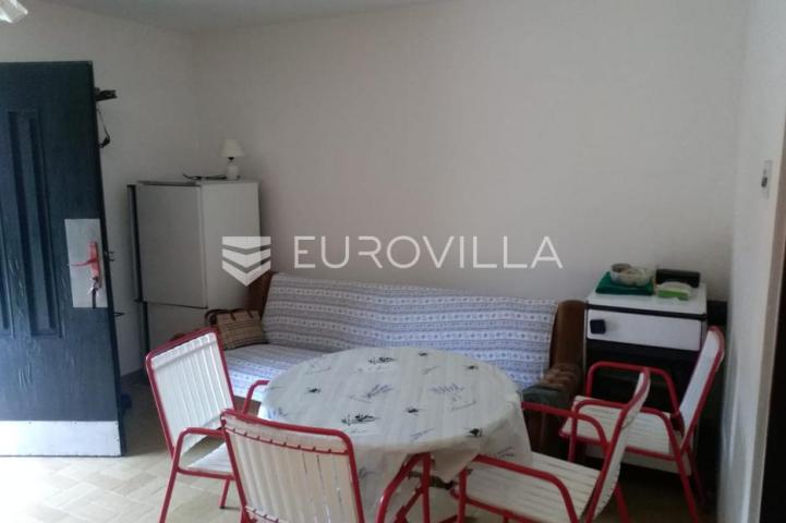 Slunj, Veljun, kuća 120 m² do rijeke Korane