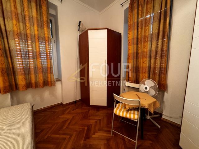 Opatija - centar, stan u šarmantnoj vili 50m od mora
