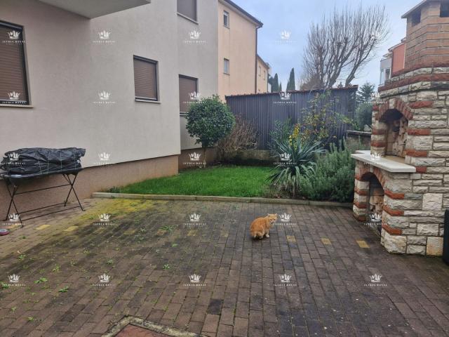 2-Zimmer-Wohnung in Štinjanu, 950 m vom Meer entfernt, Garten + Kamin