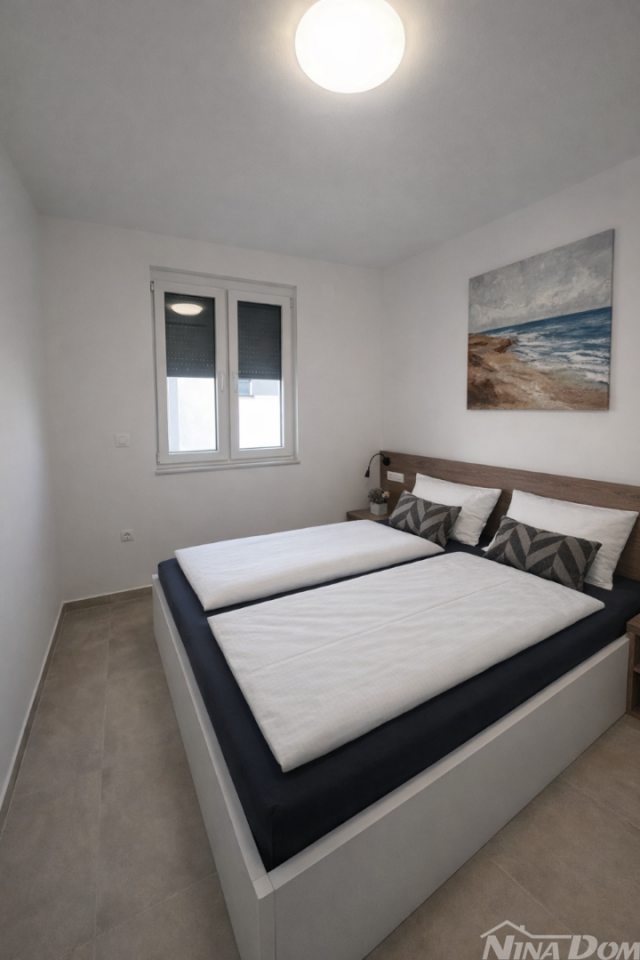 Luksuzni stan s krovnom terasom 50 m od mora i pogledom na Zadar i otoke arhipelag