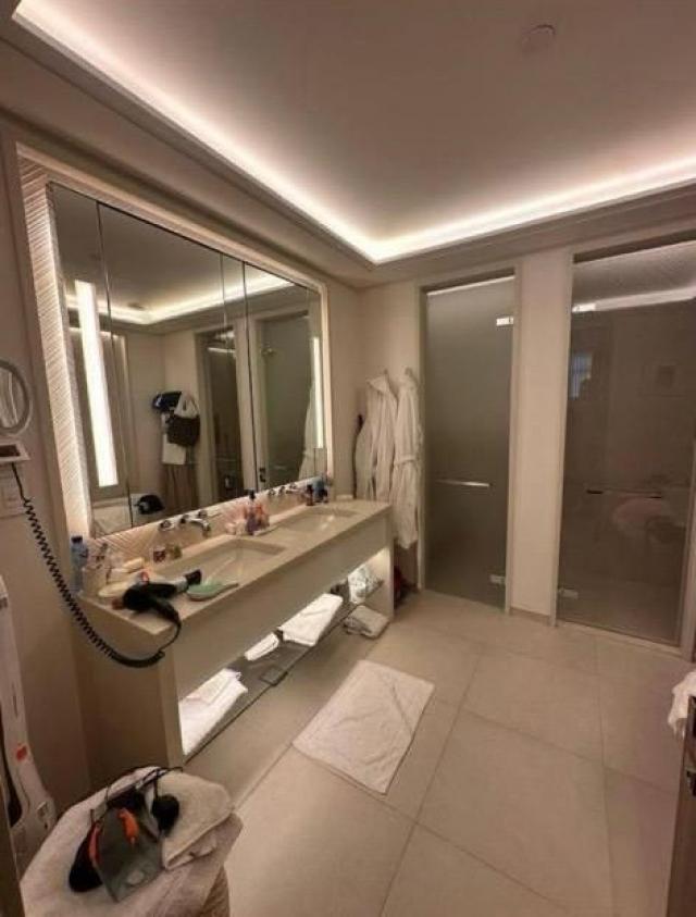 Ekskluzivan jednosoban apartman 78 m² sa ostavom u prestižnom kompleksu Regent – Porto Montenegro, T