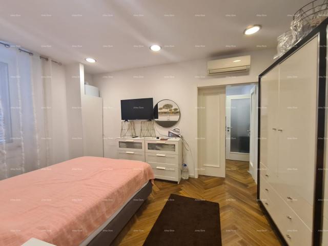 Stan PRODAJA STANA S DVA APARTMANA – PULA