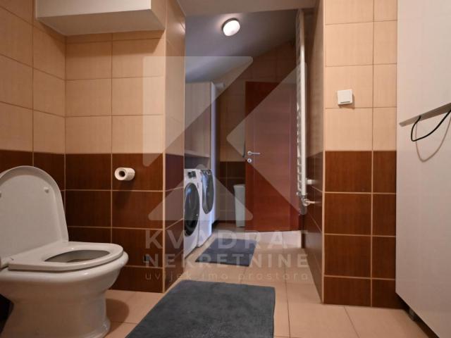 Prodaja, Četvorosoban stan, Podgorica, Zabjelo, 153m2