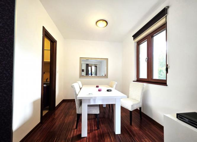 Dvosoban namješten stan, 72m2, Gorica C, Podgorica