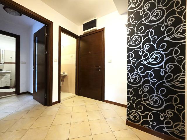 Dvosoban namješten stan, 72m2, Gorica C, Podgorica