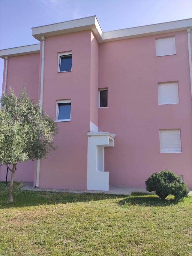 Dvosoban namješten stan, 70m2, Gornja Gorica Podgorica