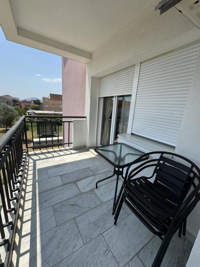Dvosoban namješten stan, 70m2, Gornja Gorica Podgorica
