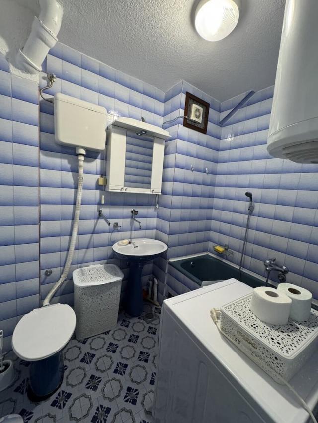 Dvosoban namješten stan, 70m2, Gornja Gorica Podgorica