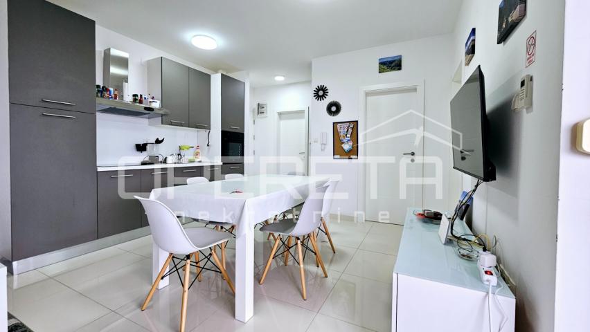 Novalja – dvosoban apartman 56 m² s pogledom na more