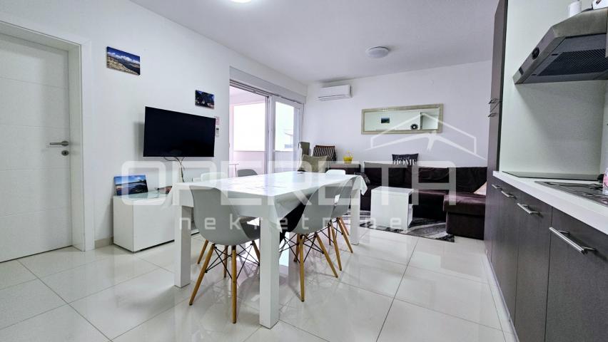 Novalja – dvosoban apartman 56 m² s pogledom na more