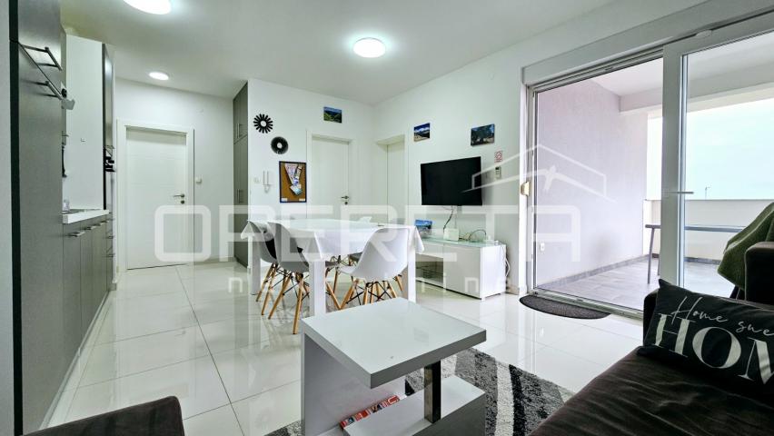 Novalja – dvosoban apartman 56 m² s pogledom na more