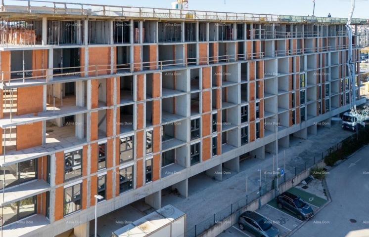 Stan Pula! Višestambena, moderna zgrada s liftom, blizu centra. Stan s velikim parkirnim mjestomS78