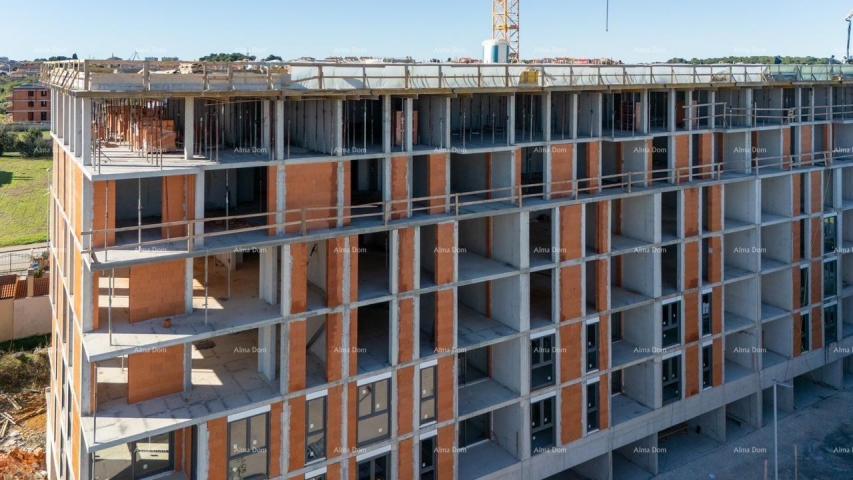 Stan Pula! Višestambena, moderna zgrada s liftom, blizu centra. Stan s velikim parkirnim mjestomS78