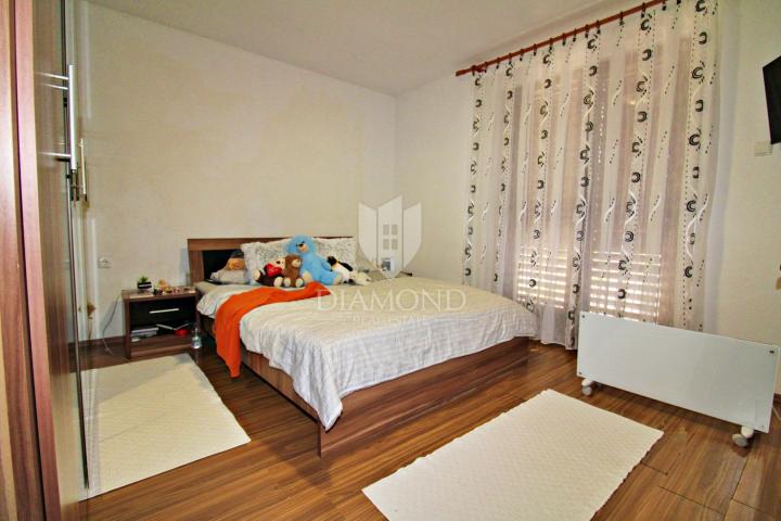 OBITELJSKA KUĆA, LABIN, OKOLICA