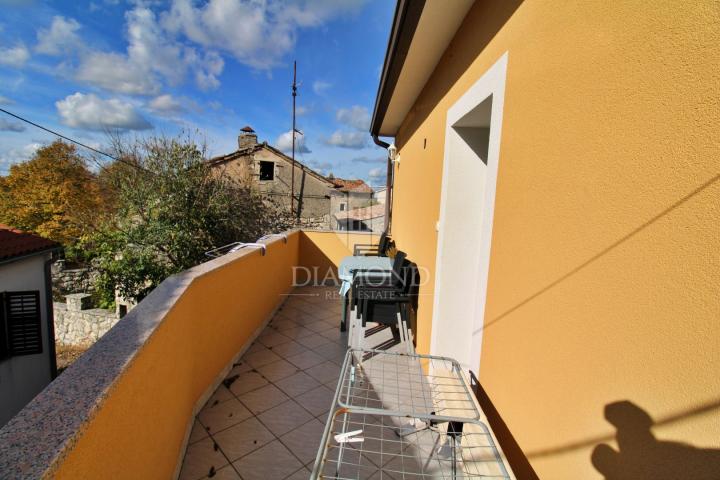 OBITELJSKA KUĆA, LABIN, OKOLICA
