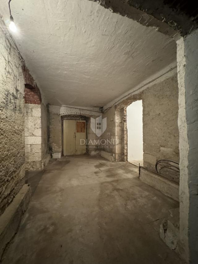 Pula centar, poslovni prostor na frekventnoj lokaciji