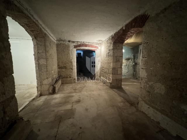 Pula centar, poslovni prostor na frekventnoj lokaciji