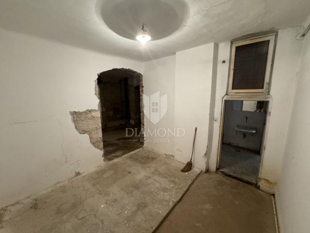 Pula centar, poslovni prostor na frekventnoj lokaciji