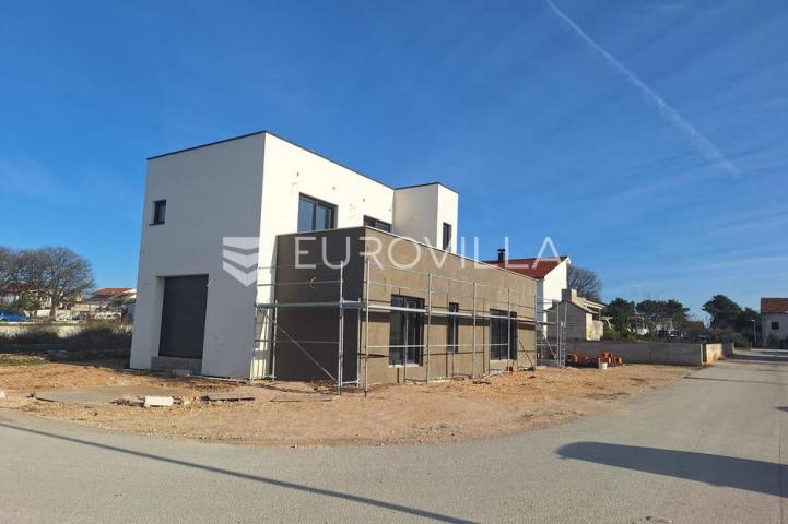Vodice, NOVOGRADNJA, kuća s bazenom, 176,40 m²