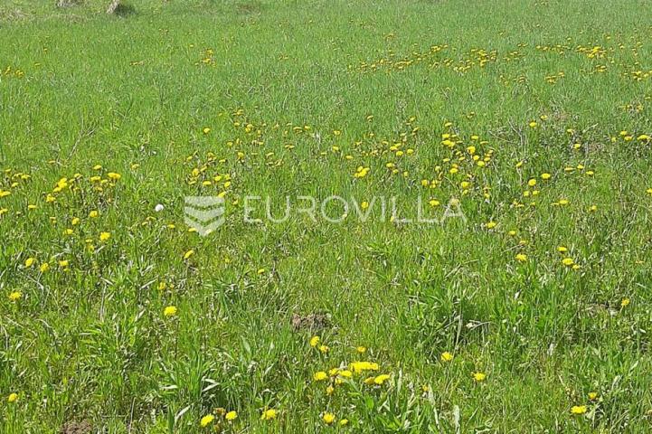 Saborsko, građevinsko zemljište 25643 m², 1 km do Plitvičkih Jezera