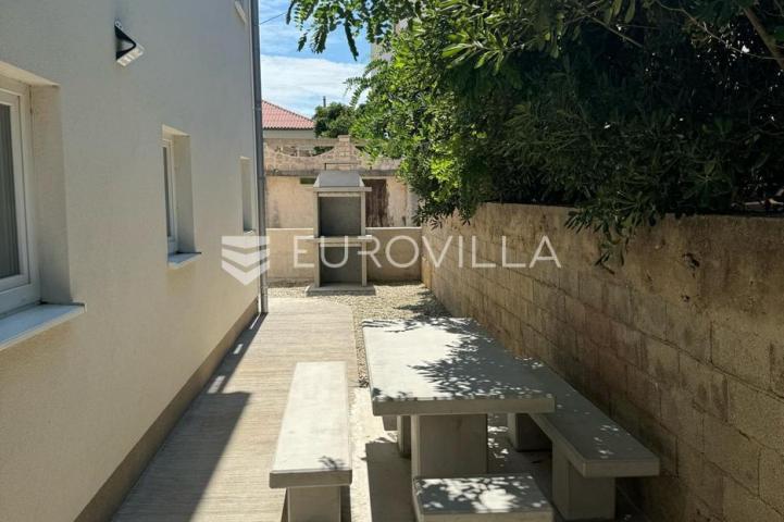 Pag, trosoban apartman S2 uz more 75 m² NOVOGRADNJA