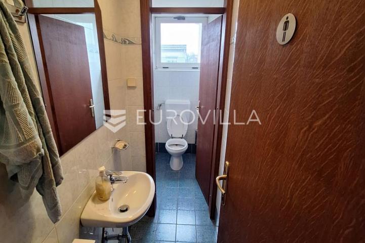 Karlovac, Turanj, proizvodna hala, skladište 600 m², velika parcela, odlična lokacija