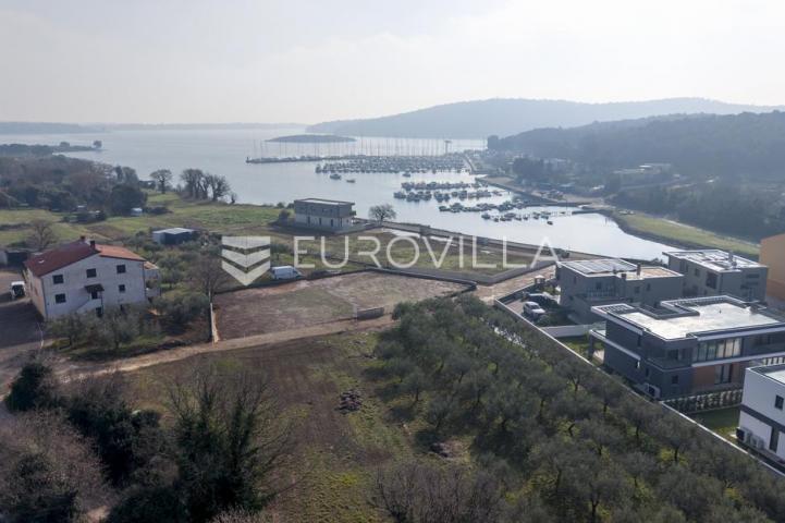 Istra, Pomer, građevinsko zemljište s pogledom na more