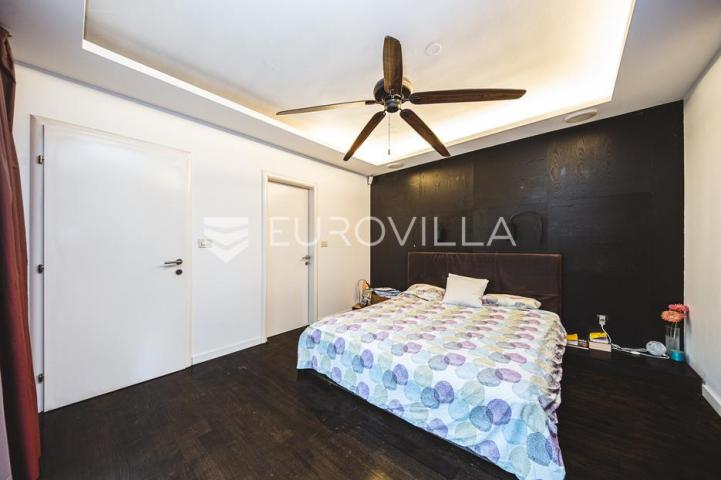 Zagreb, Ilica, trosoban penthouse 117 m²
