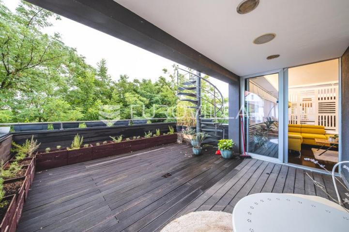 Zagreb, Ilica, trosoban penthouse 117 m²