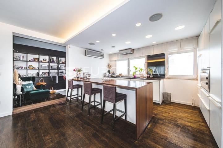 Zagreb, Ilica, trosoban penthouse 117 m²