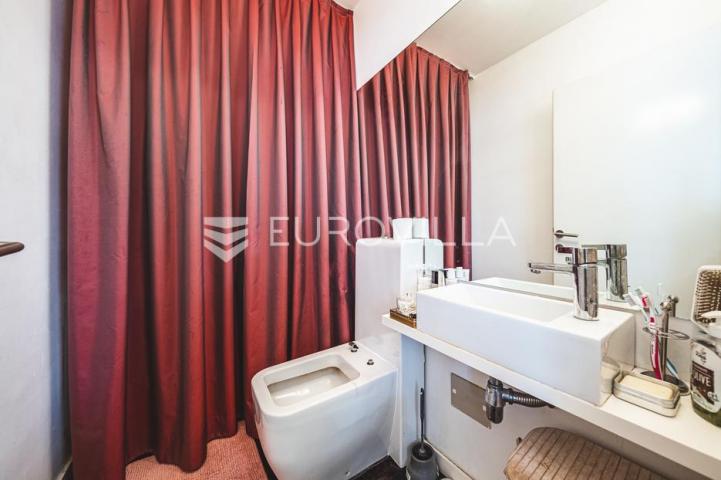 Zagreb, Ilica, trosoban penthouse 117 m²