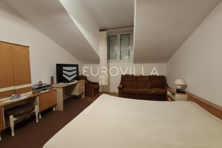 Rijeka, stan u centru 64,09 m², idealna lokacija, blizina mora i Korza