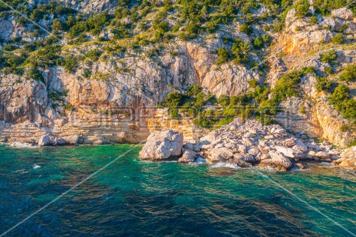 Zemljište, poljoprivredni potencijal u Potomju, 34.923 m2, Pelješac