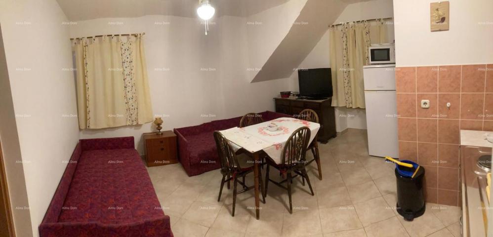Kuća Apartmanska kuća u centru Vrsara – 200 m od mora
