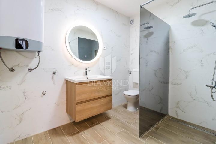 Rovinj, dvosoban stan sa balkonom na 100m od mora
