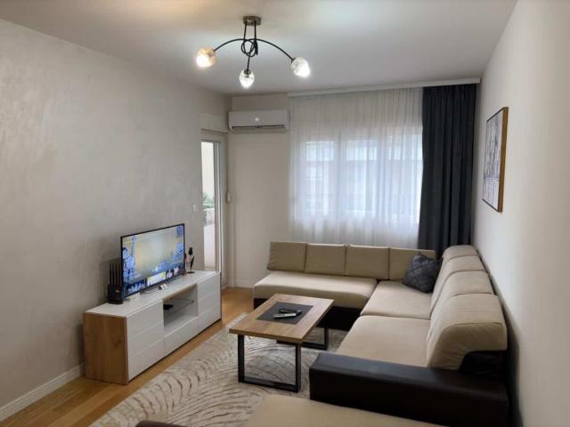Jednosoban stan, 47m2, Central Point, IZDAVANJE