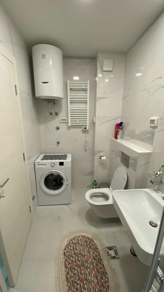Jednosoban stan, 47m2, Central Point, IZDAVANJE