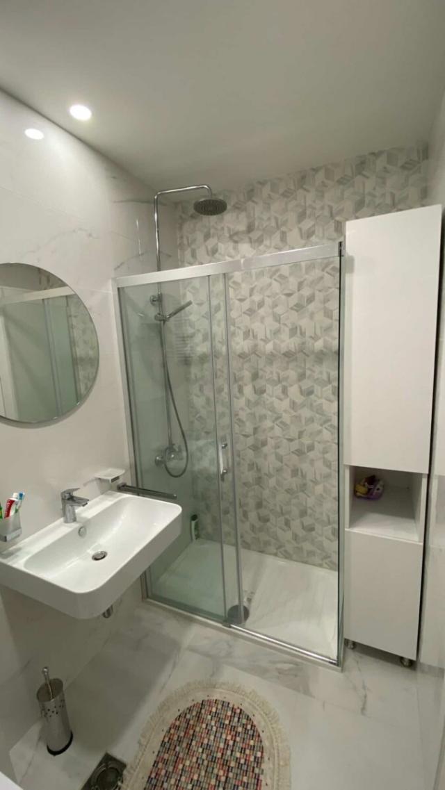 Jednosoban stan, 47m2, Central Point, IZDAVANJE