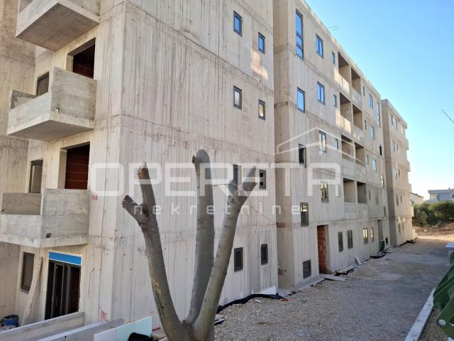 Novo u ponudi – S4 - 2sobni stan s terasom i pogledom, Makarska 
