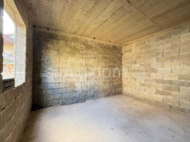 Kuća u samom centru Milne, Brač