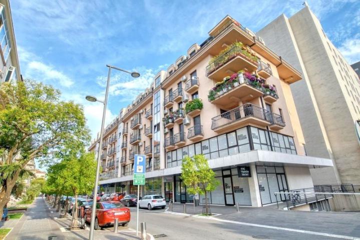Dvosoban namješten stan, 90m2, Centar, Podgorica