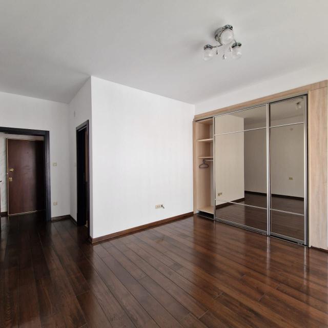 Nov luksuzan trosoban stan 152m² sa 3 terase i panoramskim pogledom na more-Petrovac, Budva
