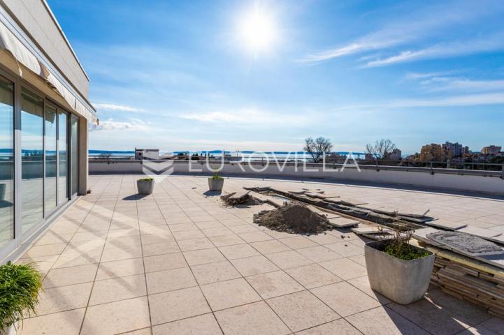 Split, prostran poslovni prostor površine 363,53 m²