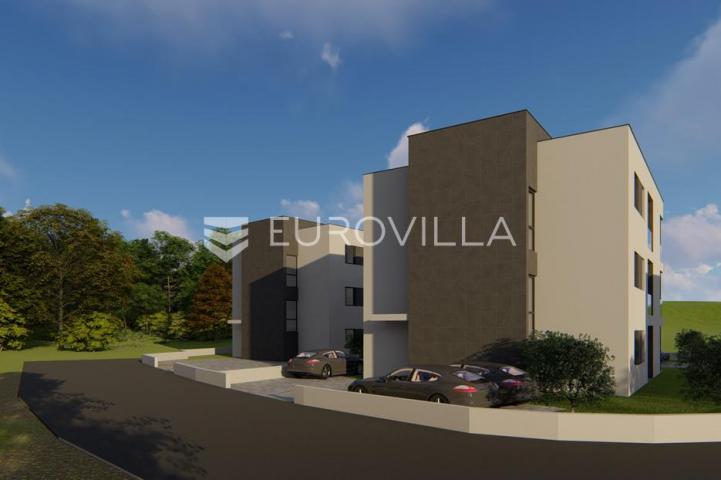 Istra, Medulin, prostrani stan s 4 spavaće sobe, parking, lift