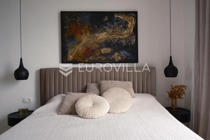 Krk, Linardići, luksuzna vila s bazenom i saunom, novogradnja, 200 m², okućnica 450 m²