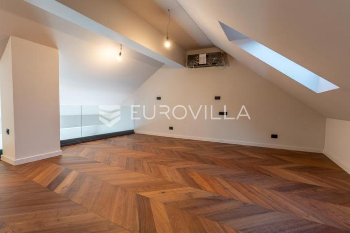 Požega, ekskluzivan dvoetažni stan s galerijom